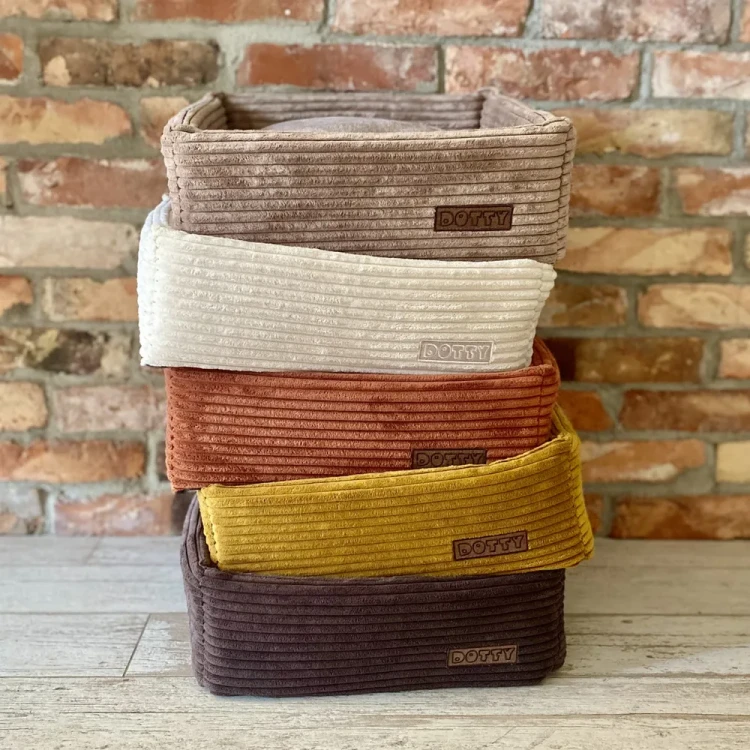 CUBE kwadratowe legowisko dla psa DOTTY - kolor musztardowy sztruks