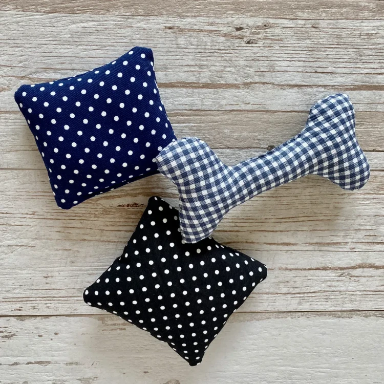 Maskotka DOTTY - poduszeczka2.webp