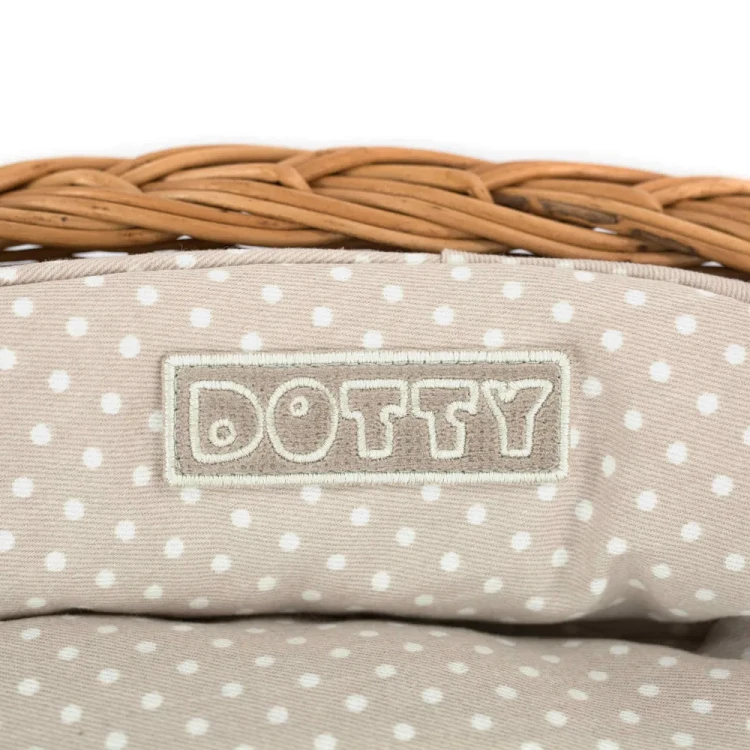 Legowisko  koszyk wiklinowy  beżowy w białe groszki2.webp