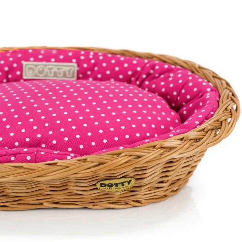 Legowisko  koszyk wiklinowy  różowy w białe groszki.webp