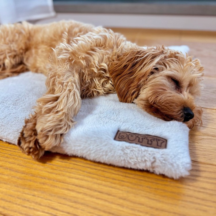 Mata futerkowa - kremowa